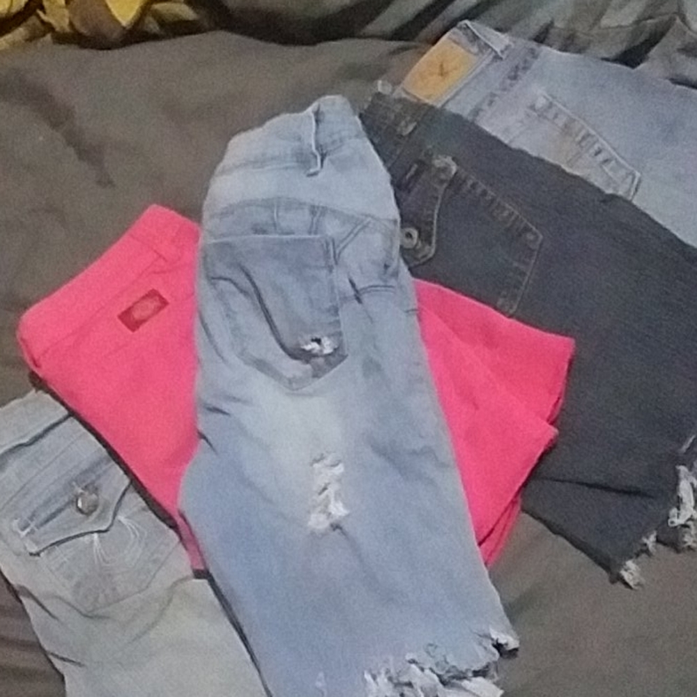 Bundle - Picture 3 of 3